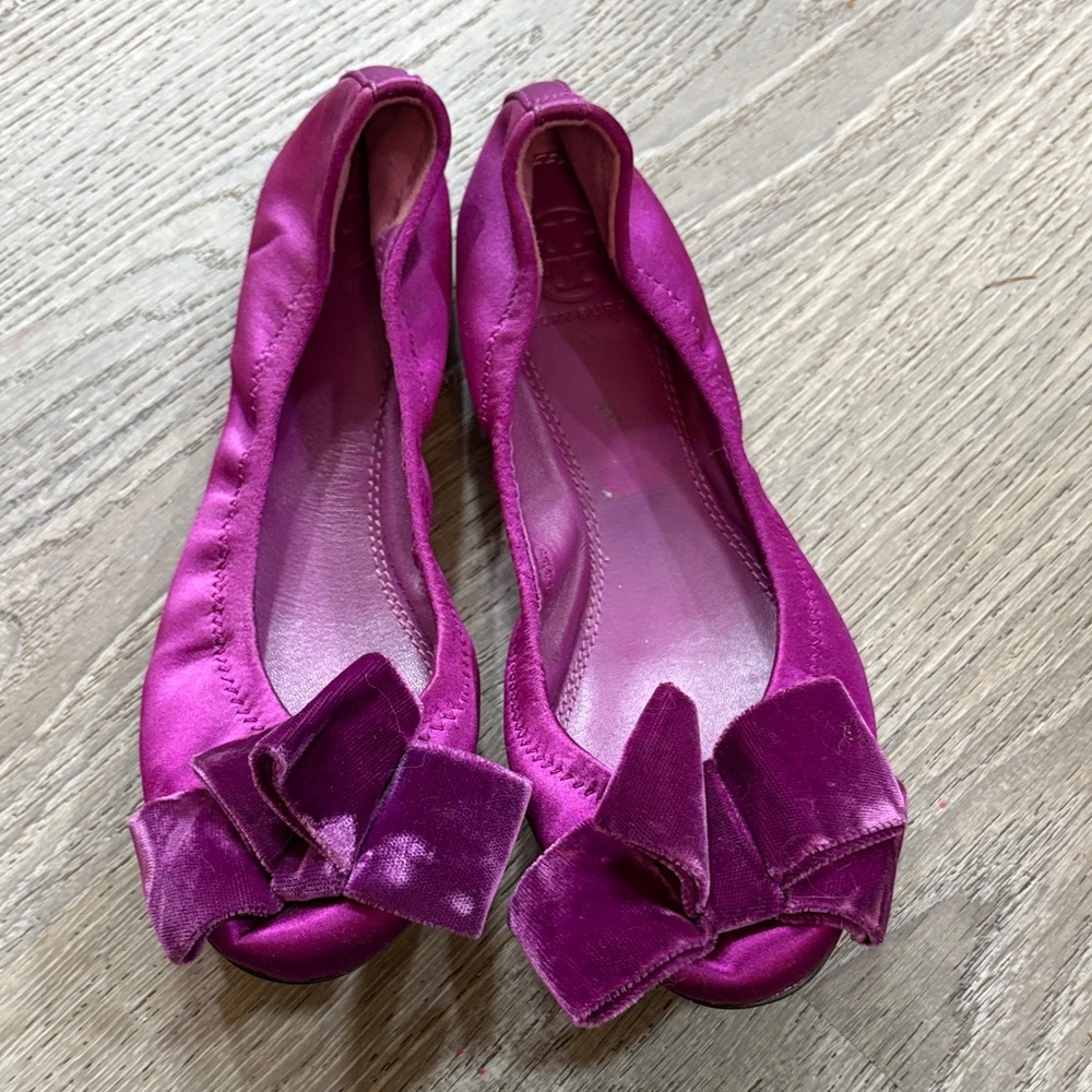Tory Burch Fuchsia Flats with Bow Detail